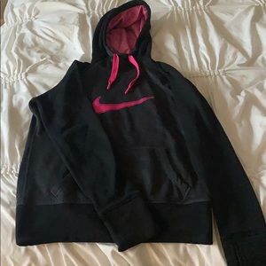 Women’s Nike Sweatshirt